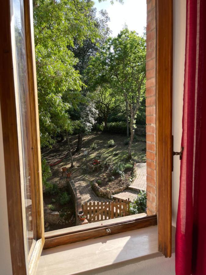 Villa Lilia by Let Siena Esterno foto