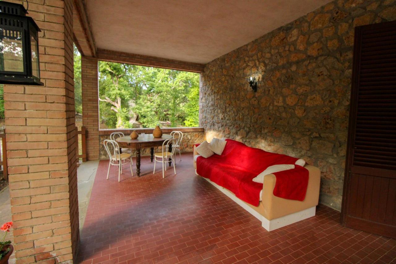 Villa Lilia by Let Siena Esterno foto