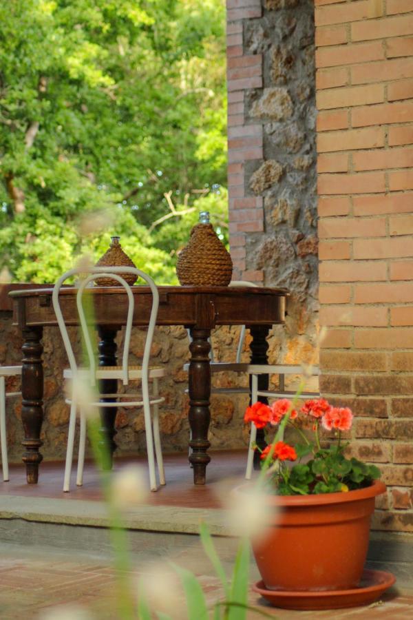 Villa Lilia by Let Siena Esterno foto