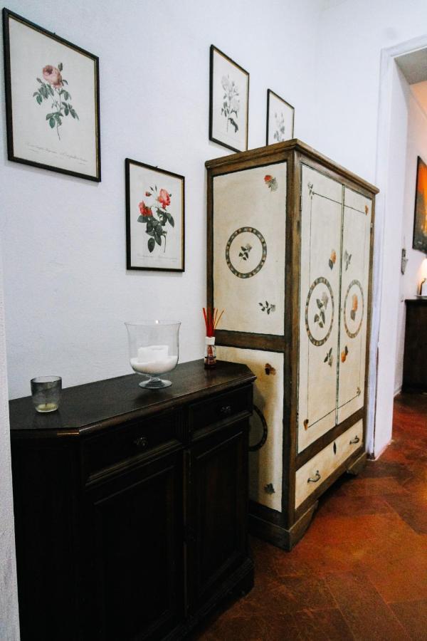 Villa Lilia by Let Siena Esterno foto